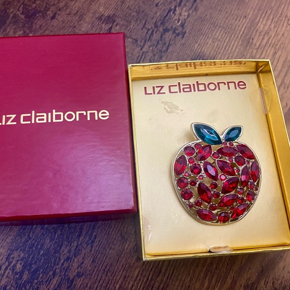 Liz Claiborne Red and Green Apple Brooch - Picture 2 of 8